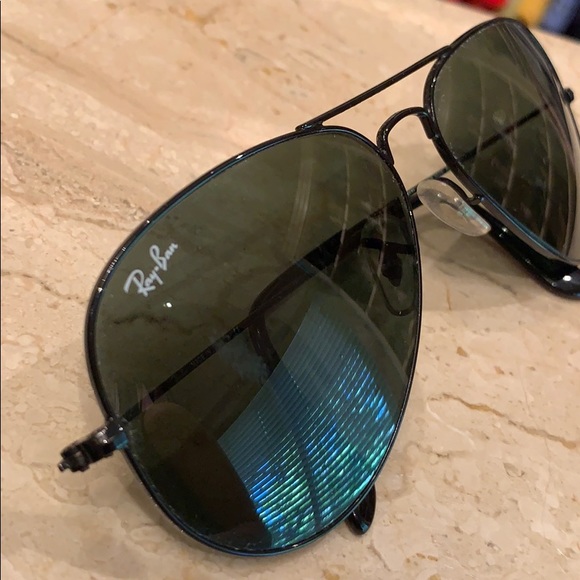 RayBan Aviators - Picture 5 of 7